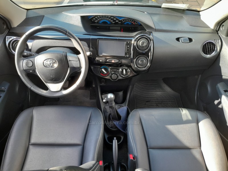 ETIOS 1.5 XLS SEDAN 16V FLEX 4P MANUAL - 2016 - NOVA PRATA