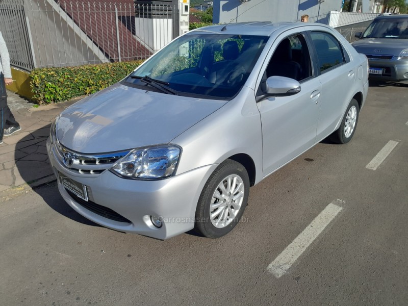 etios 1.5 xls sedan 16v flex 4p manual 2016 nova prata