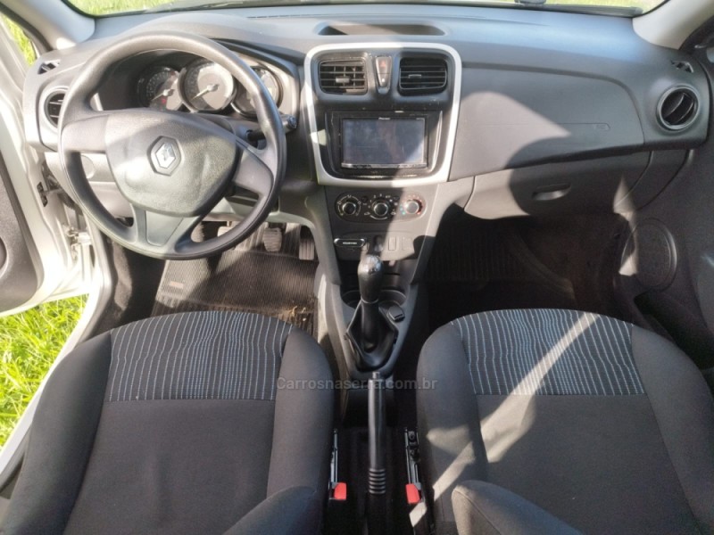 SANDERO 1.0 AUTHENTIQUE 16V FLEX 4P MANUAL - 2016 - NOVO HAMBURGO