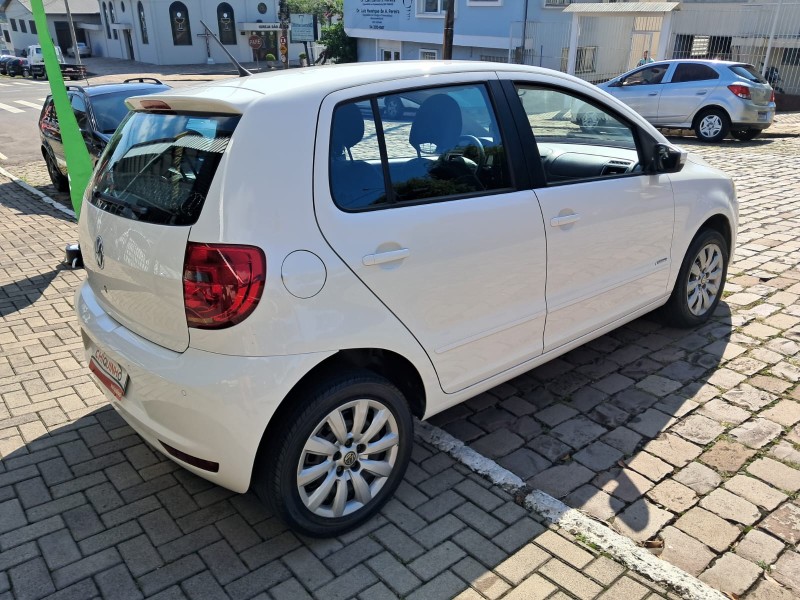 FOX 1.0 MI 8V FLEX 4P MANUAL - 2014 - CAXIAS DO SUL