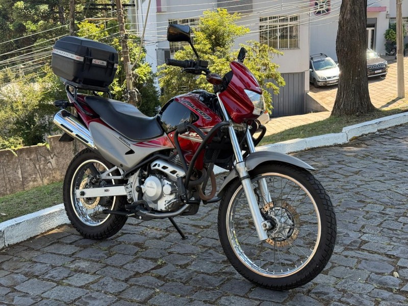 nx4 falcon  2008 caxias do sul