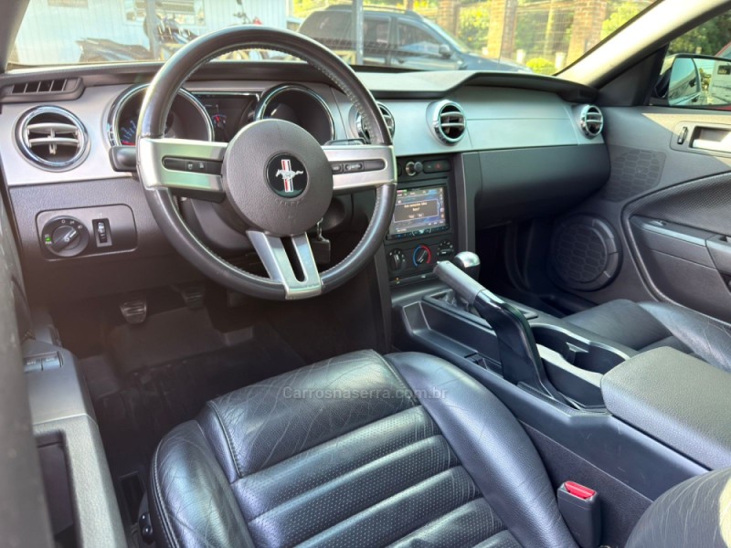 MUSTANG 4.6 GT PREMIUM COUPÉ V8 24V GASOLINA 2P MANUAL - 2007 - CANELA
