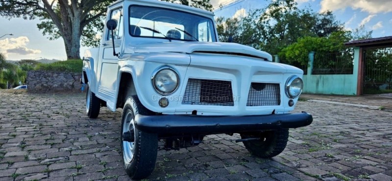 F-75 2.3 4X4 PICK-UP MANUAL - 1961 - GUAPORé