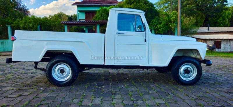 F-75 2.3 4X4 PICK-UP MANUAL - 1961 - GUAPORé