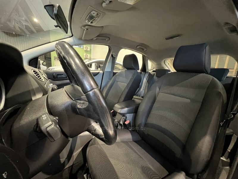 FOCUS 1.6 GLX 16V FLEX 4P MANUAL - 2013 - CAXIAS DO SUL