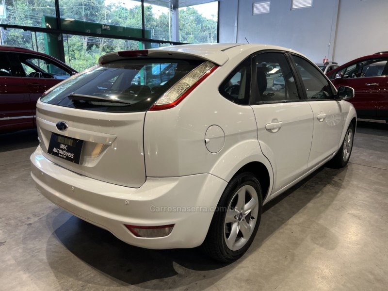 FOCUS 1.6 GLX 16V FLEX 4P MANUAL - 2013 - CAXIAS DO SUL