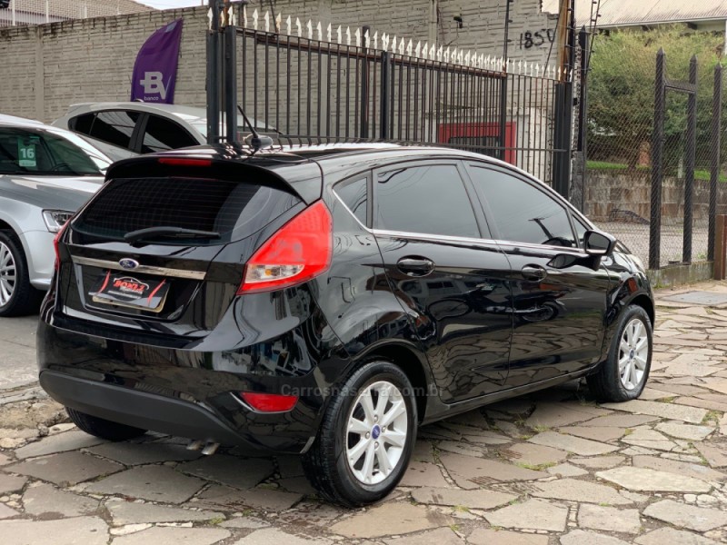 FIESTA 1.6 SE HATCH 16V FLEX 4P MANUAL - 2012 - CAXIAS DO SUL