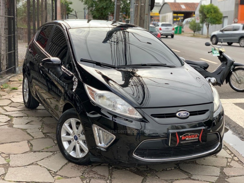FIESTA 1.6 SE HATCH 16V FLEX 4P MANUAL - 2012 - CAXIAS DO SUL