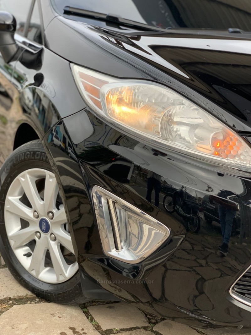 FIESTA 1.6 SE HATCH 16V FLEX 4P MANUAL - 2012 - CAXIAS DO SUL