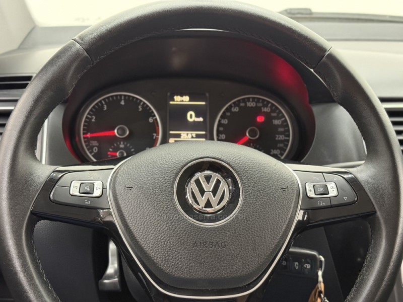 FOX 1.6 MSI HIGHLINE 16V FLEX 4P MANUAL - 2015 - SANTA CRUZ DO SUL