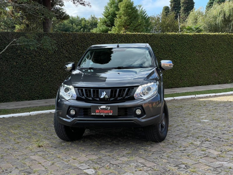L200 TRITON 2.4 HPE-S SPORT 4X4 CD 16V DIESEL 4P AUTOMÁTICO - 2017 - FARROUPILHA