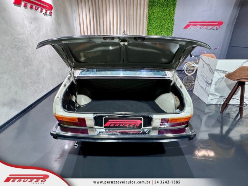 PASSAT 1.6 LS VILLAGE 8V GASOLINA 2P MANUAL - 1984 - NOVA PRATA