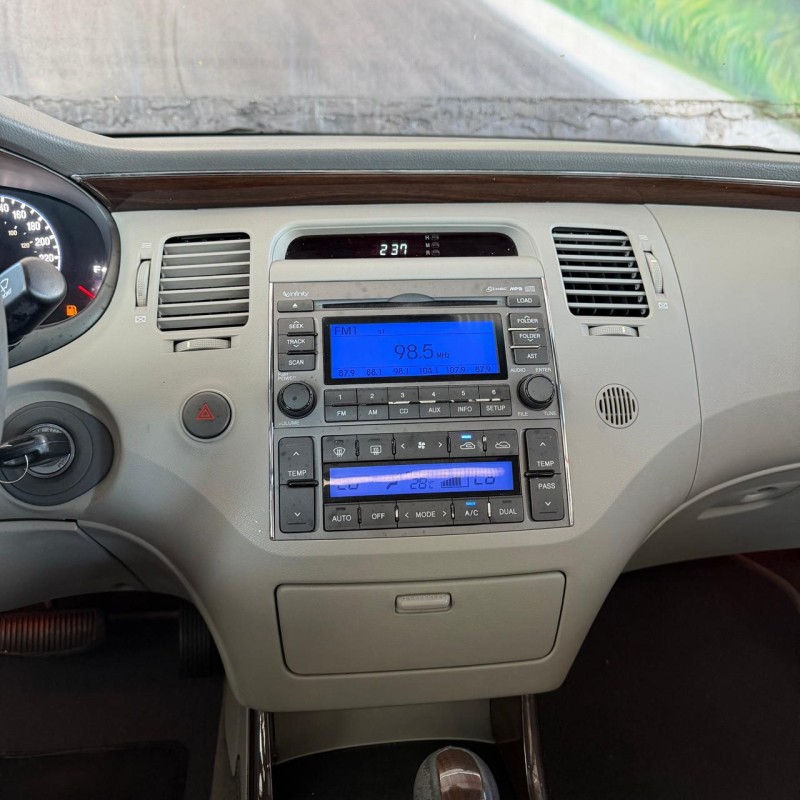 AZERA 3.3 MPFI GLS SEDAN V6 24V GASOLINA 4P AUTOMÁTICO - 2011 - CAXIAS DO SUL