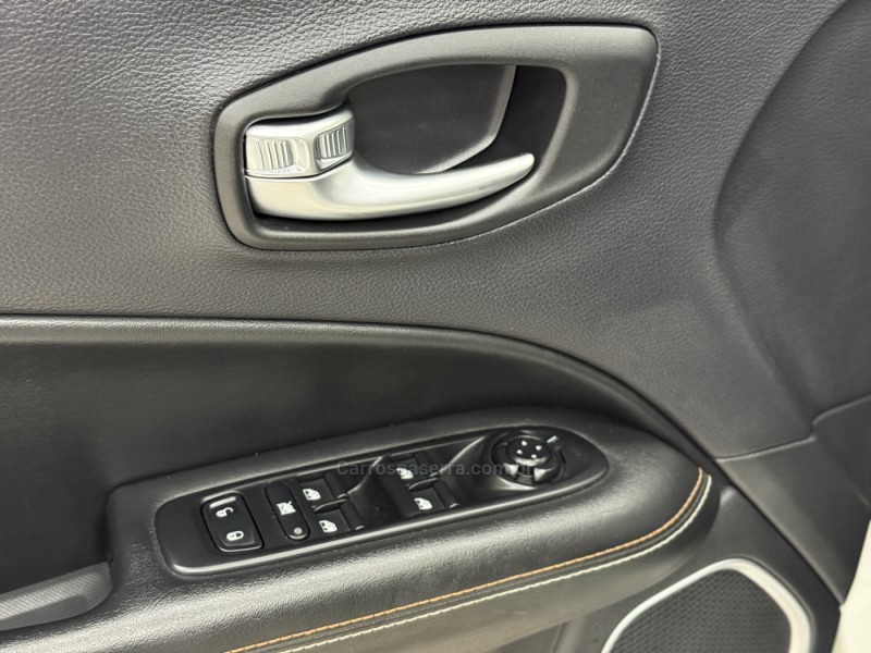 COMPASS 2.0 16V FLEX LONGITUDE AUTOMÁTICO - 2018 - SANTA CRUZ DO SUL