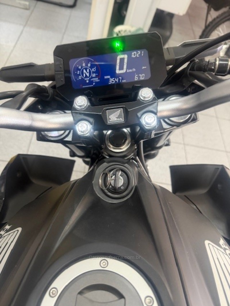 CB 300F TWISTER CBS - 2024 - GARIBALDI