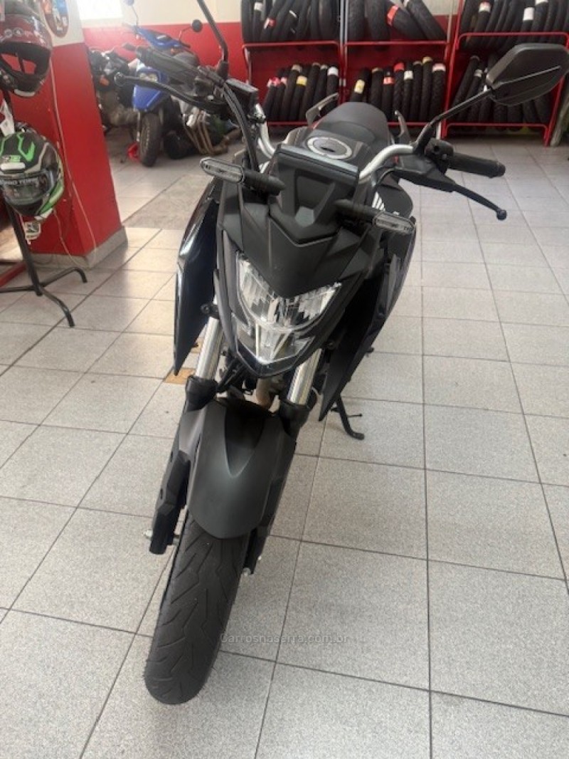 CB 300F TWISTER CBS - 2024 - GARIBALDI