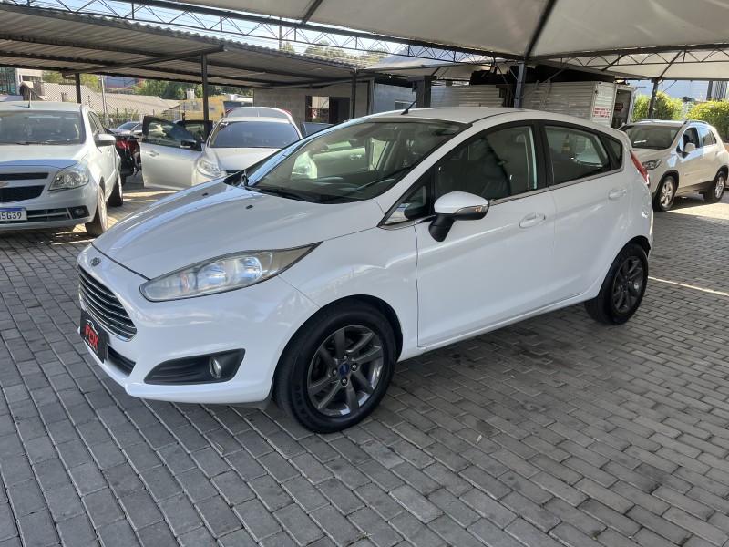 fiesta 1.6 titanium hatch 16v flex 4p automatico 2015 caxias do sul