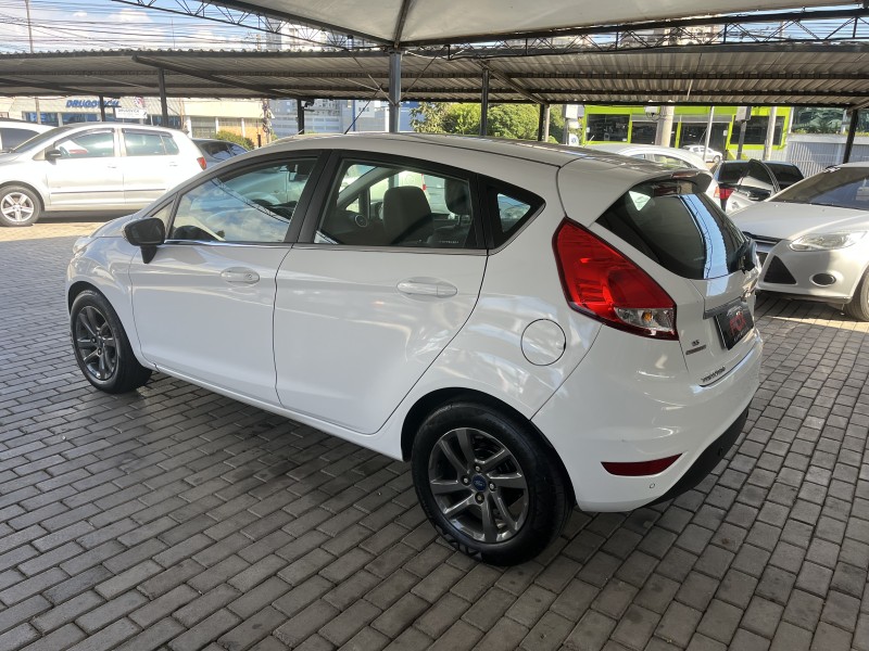 FIESTA 1.6 TITANIUM HATCH 16V FLEX 4P AUTOMÁTICO - 2015 - CAXIAS DO SUL