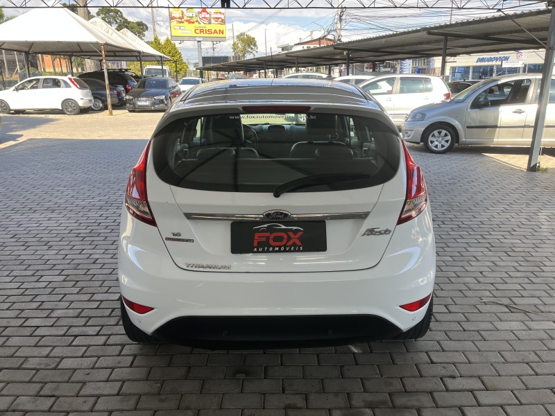 FIESTA 1.6 TITANIUM HATCH 16V FLEX 4P AUTOMÁTICO - 2015 - CAXIAS DO SUL