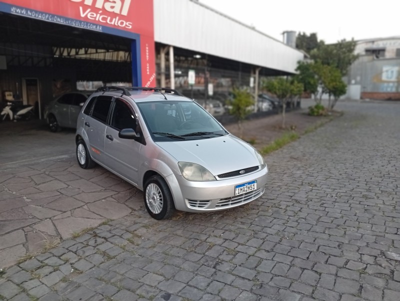 FIESTA 1.0 ROCAM HATCH 8V FLEX 4P MANUAL - 2005 - CAXIAS DO SUL