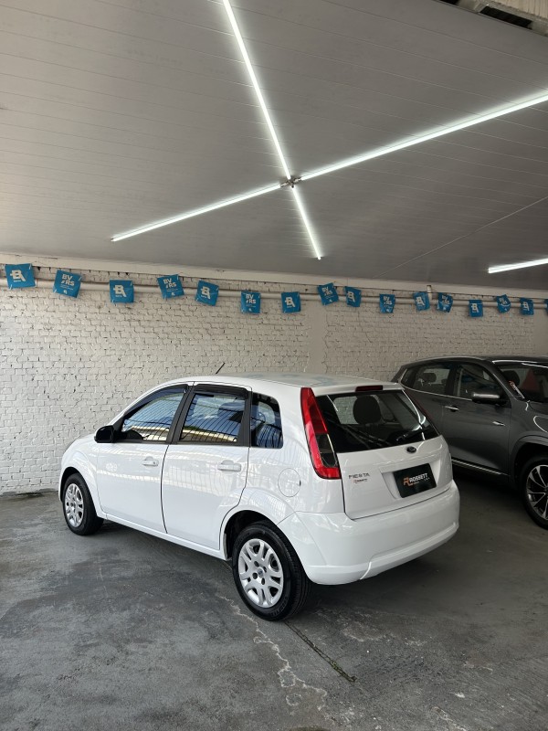 FIESTA 1.0 MPI CLASS HATCH 8V FLEX 4P MANUAL - 2012 - CAXIAS DO SUL