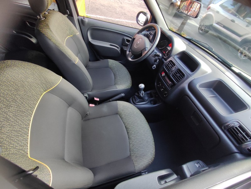 CLIO 1.0 EXPRESSION 16V FLEX 4P MANUAL - 2014 - CAXIAS DO SUL