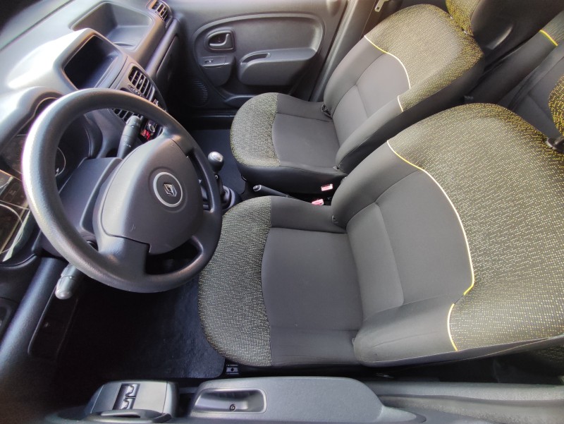 CLIO 1.0 EXPRESSION 16V FLEX 4P MANUAL - 2014 - CAXIAS DO SUL