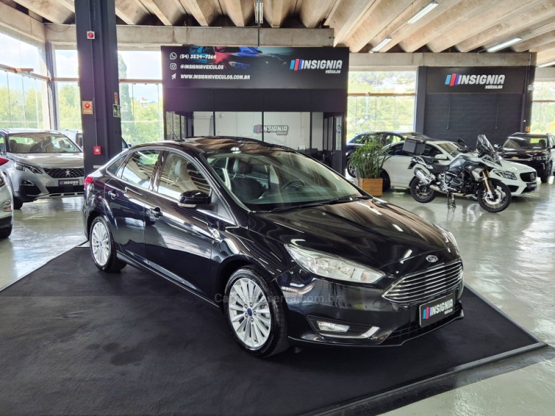 FOCUS 2.0 TITANIUM FASTBACK 16V FLEX 4P AUTOMÁTICO - 2017 - CAXIAS DO SUL