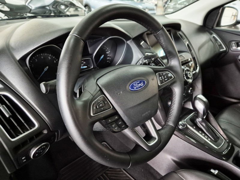 FOCUS 2.0 TITANIUM FASTBACK 16V FLEX 4P AUTOMÁTICO - 2017 - CAXIAS DO SUL