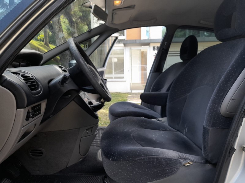 XSARA PICASSO 2.0 EXCLUSIVE 16V GASOLINA 4P MANUAL - 2003 - FARROUPILHA