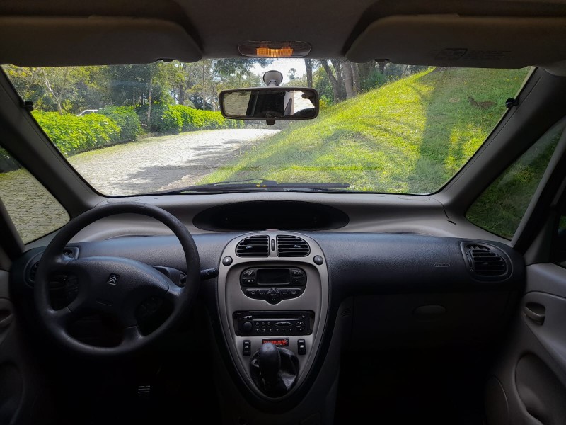 XSARA PICASSO 2.0 EXCLUSIVE 16V GASOLINA 4P MANUAL - 2003 - FARROUPILHA