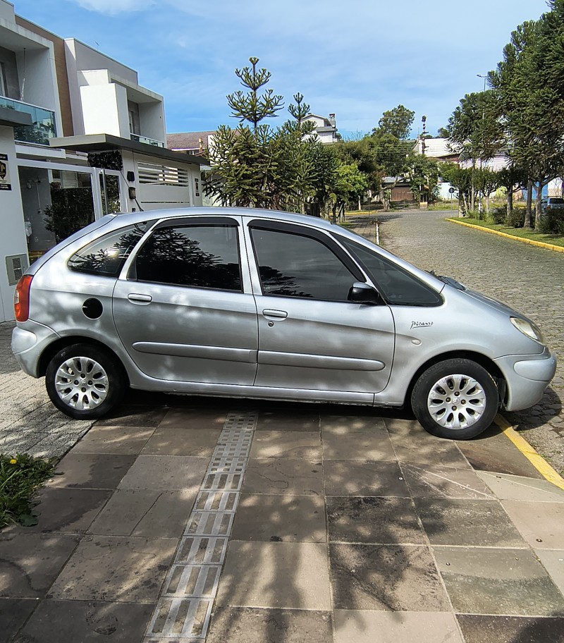 XSARA PICASSO 2.0 EXCLUSIVE 16V GASOLINA 4P MANUAL - 2003 - FARROUPILHA