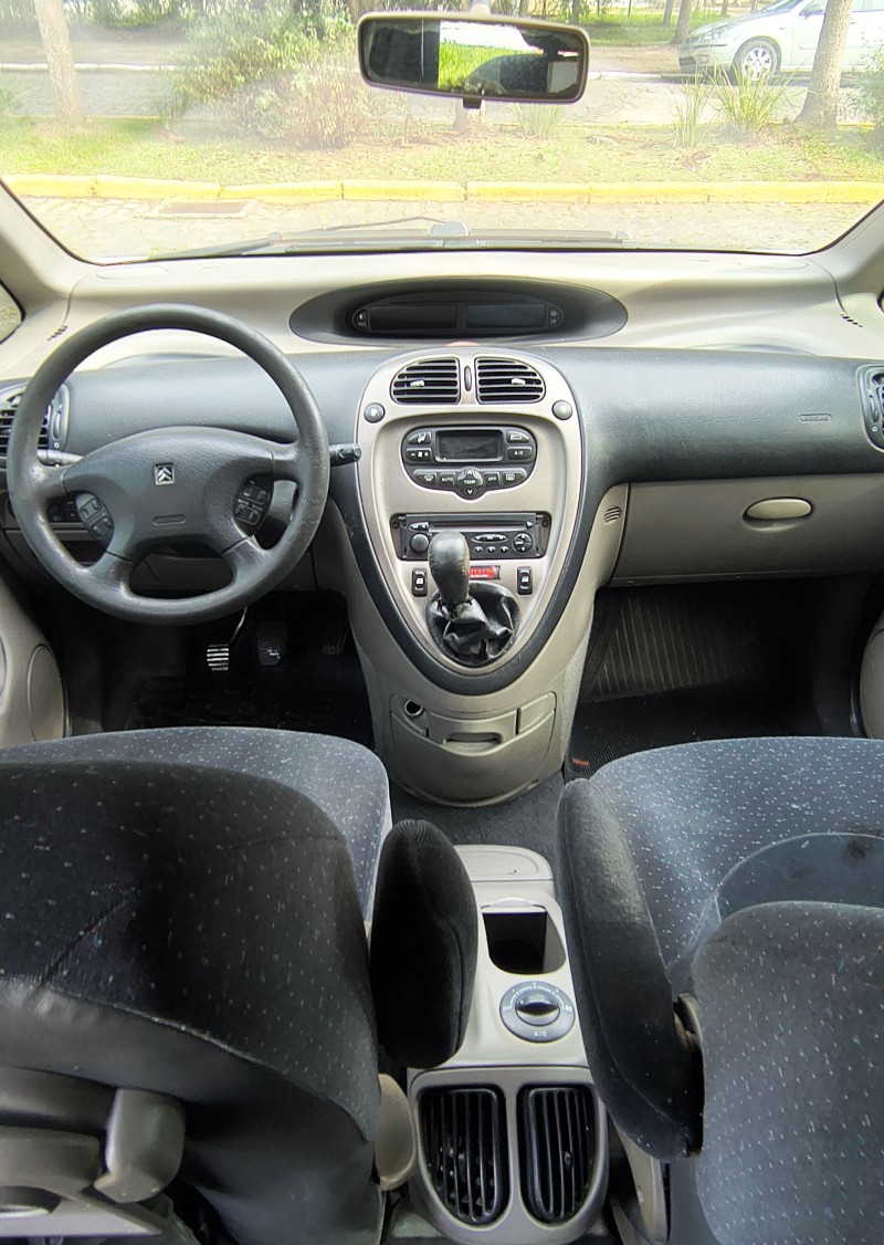 XSARA PICASSO 2.0 EXCLUSIVE 16V GASOLINA 4P MANUAL - 2003 - FARROUPILHA