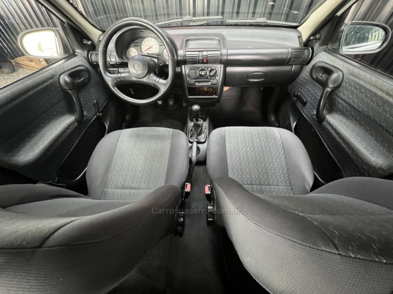 CORSA 1.6 MPFI WIND 8V GASOLINA 4P MANUAL - 2001 - CAXIAS DO SUL