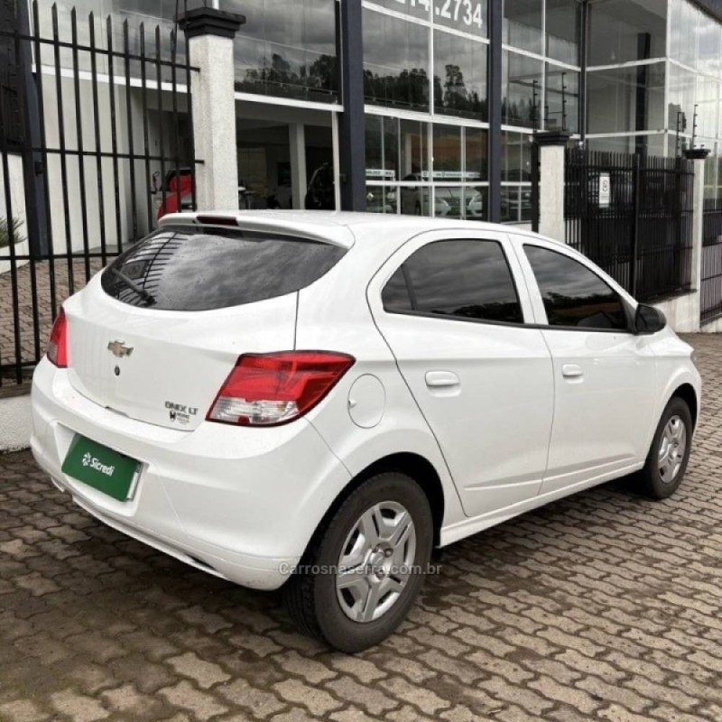 ONIX 1.0 LT 12V FLEX 4P MANUAL - 2016 - CAXIAS DO SUL