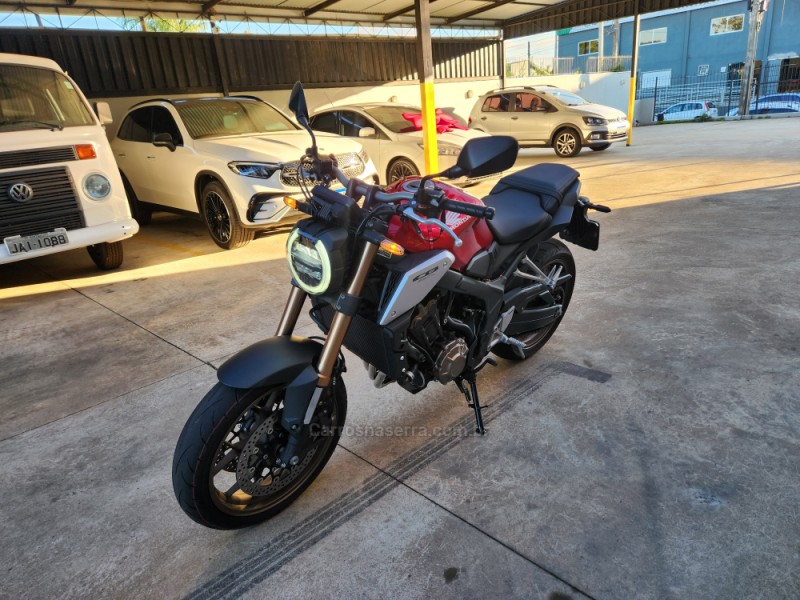 CB 650R  - 2022 - MONTENEGRO