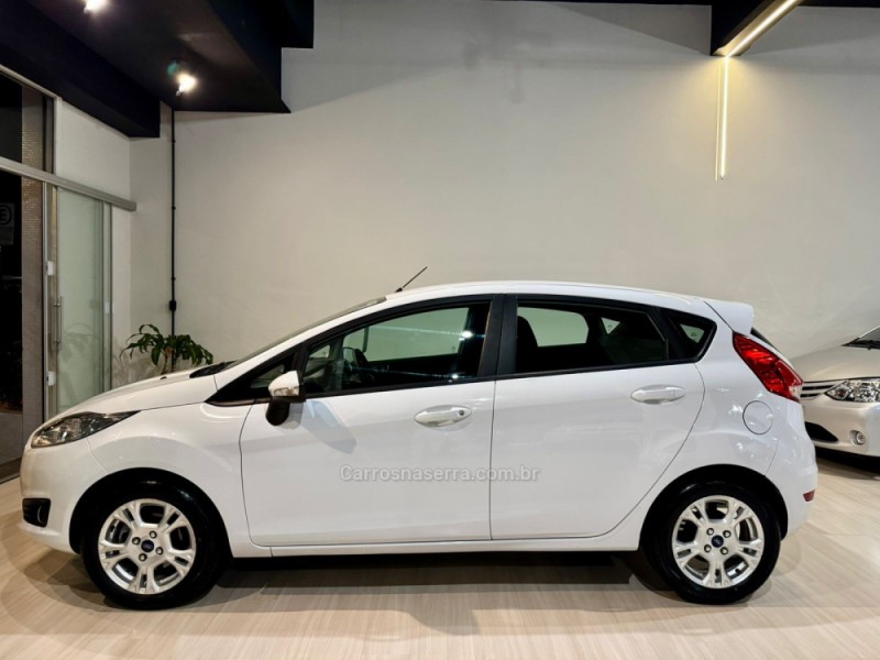 FIESTA 1.6 SE HATCH PLUS 16V FLEX 4P MANUAL - 2015 - BENTO GONçALVES