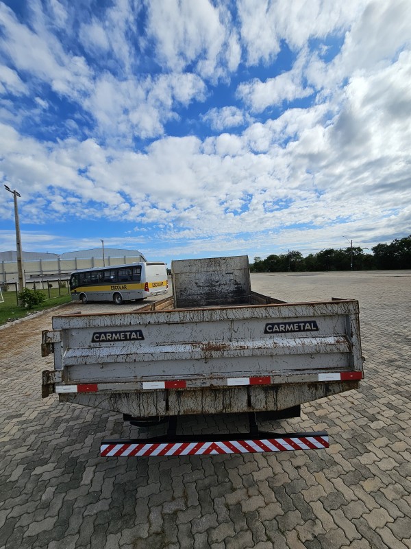 CARGO 815 E TURBO - 2011 - ANTôNIO PRADO