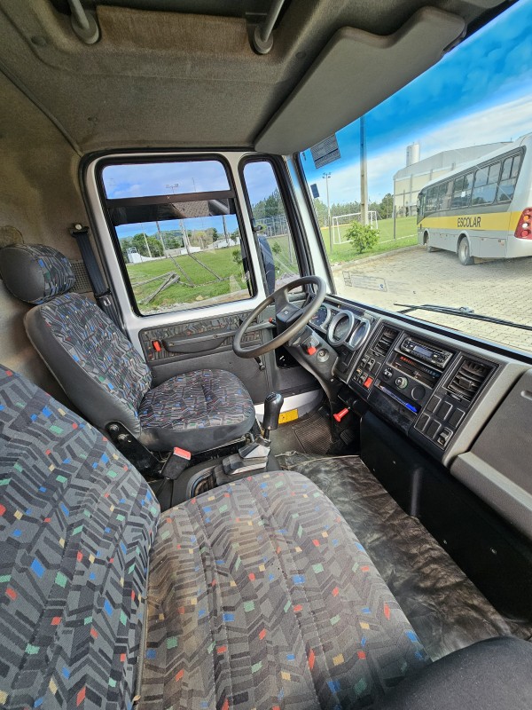 CARGO 815 E TURBO - 2011 - ANTôNIO PRADO
