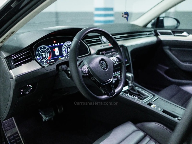 PASSAT 2.0 TSI HIGLHINE GASOLINA 4P AUTOMATIZADO - 2018 - PORTO ALEGRE