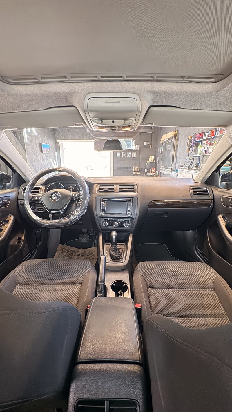 JETTA 2.0 COMFORTLINE FLEX 4P TIPTRONIC - 2015 - CAXIAS DO SUL