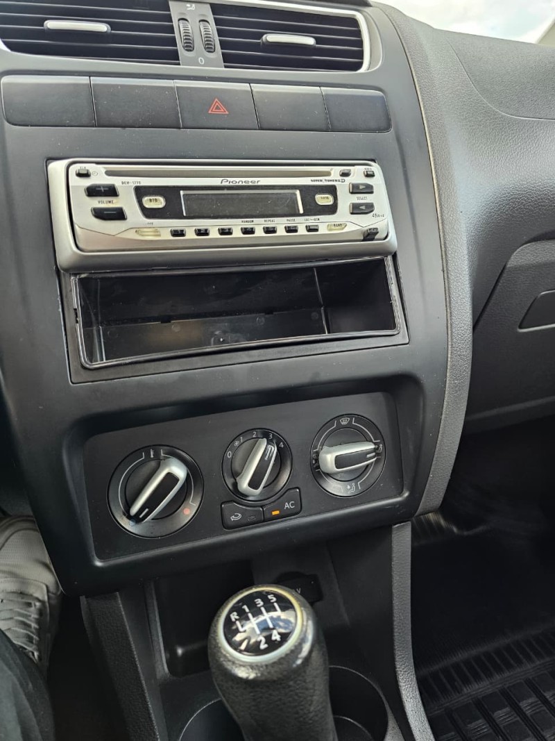 FOX 1.0 MI 8V FLEX 4P MANUAL - 2012 - ANTôNIO PRADO