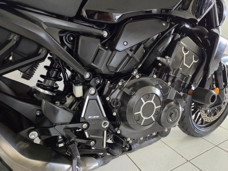 CB 1000R BLACK EDITION ABS - 2023 - CAXIAS DO SUL