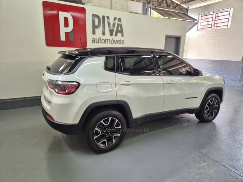 COMPASS 2.0 16V DIESEL TRAILHAWK 4X4 AUTOMÁTICO - 2021 - GARIBALDI