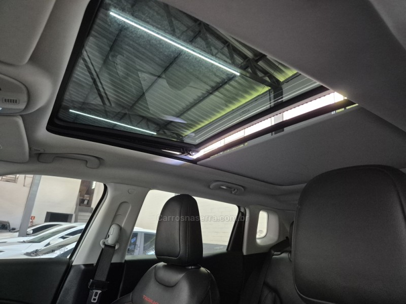 COMPASS 2.0 16V DIESEL TRAILHAWK 4X4 AUTOMÁTICO - 2021 - GARIBALDI