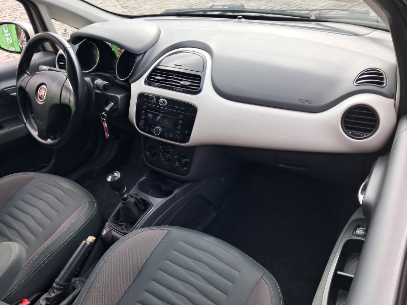 PUNTO 1.6 ESSENCE 16V FLEX 4P MANUAL - 2016 - CAXIAS DO SUL