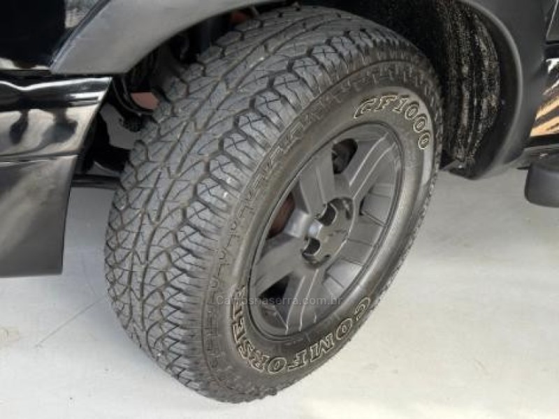 S10 2.4 MPFI RODEIO 4X2 CD 8V FLEX 4P MANUAL - 2011 - CAXIAS DO SUL