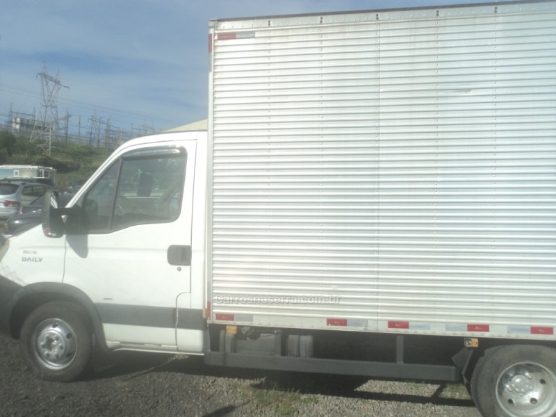DAILY 55C16 CHASSI CABINE TURBO INTERCOOLER DIESEL 2P MANUAL - 2009 - FARROUPILHA