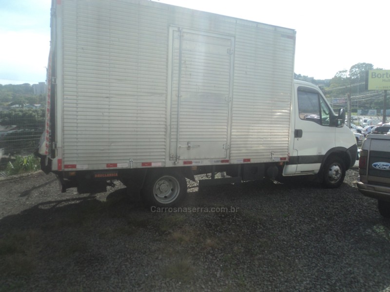 DAILY 55C16 CHASSI CABINE TURBO INTERCOOLER DIESEL 2P MANUAL - 2009 - FARROUPILHA
