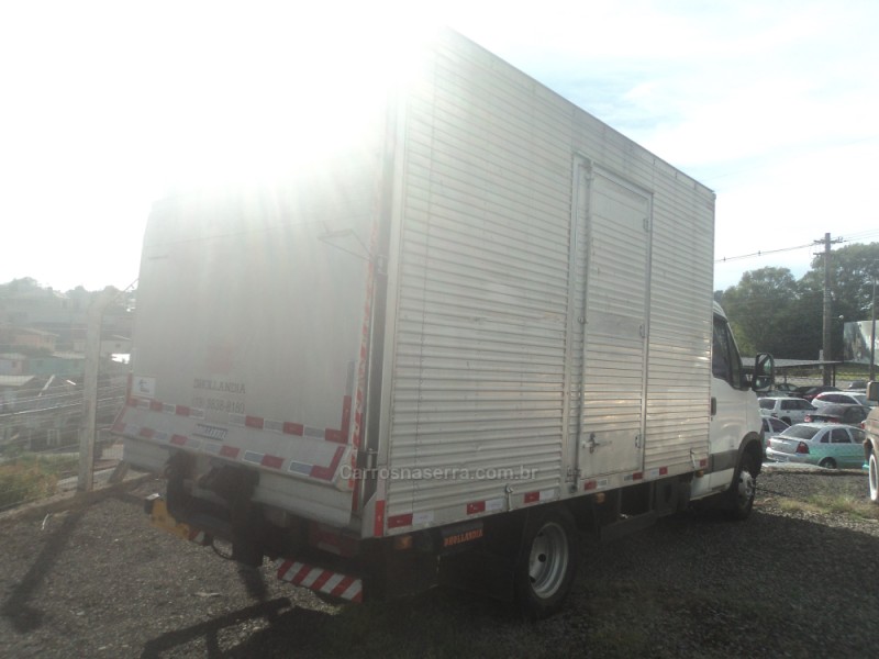 DAILY 55C16 CHASSI CABINE TURBO INTERCOOLER DIESEL 2P MANUAL - 2009 - FARROUPILHA